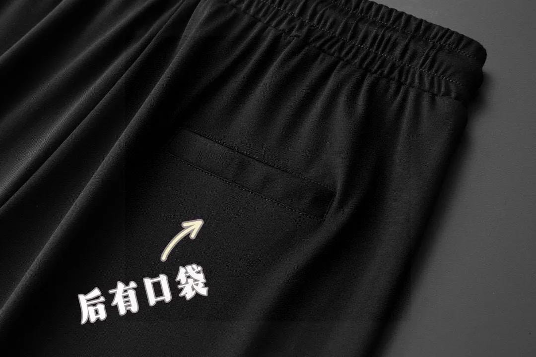 🅿️380 direct batch [LV Louis Vuitton] (Fat Man Gospel) hot-selling suit is coming. Focus on the original version of the official website. 2025 new hot-selling sweatshirt suit. The original order is the best. 🇭🇰The meticulous work of top designers. Just for a fitting and perfect upper body effect. 100% natural high-quality Roman cotton, close-fitting comfort, noble and elegant! Original hardware embodies elegance and nobility! Counter size: M-5XL (maximum wear up to 220 pounds)